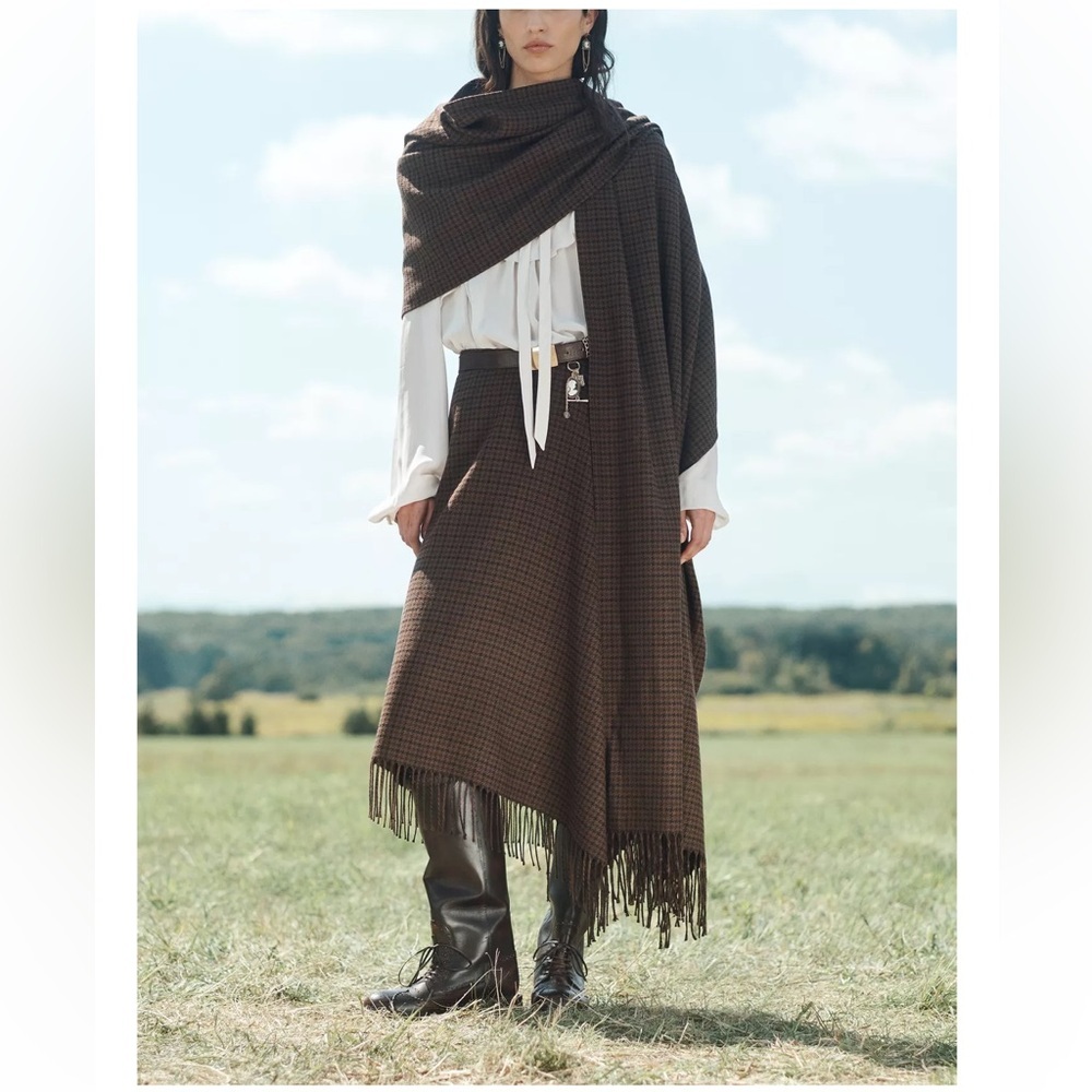 ❗️LAST CHANCE❗️ITEM WILL BE REMOVED SOON❗️ZARA ASYMMETRIC HEM FRINGED SKIRT